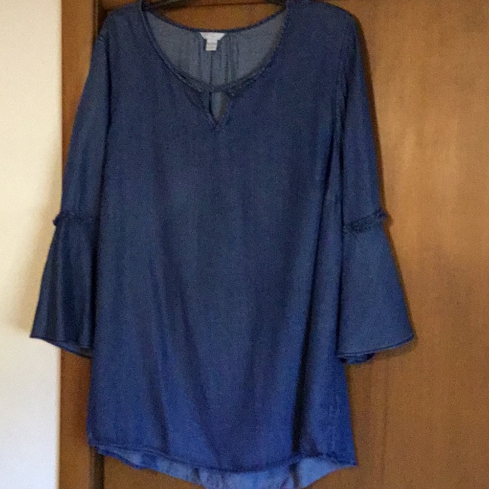 Women’s lightweight denim top, 18/20